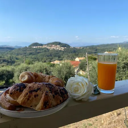 Dinateli House - Live Like A Local In Corfu