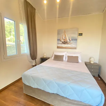 Case de vacanță Dinateli - Live Like A Local In Corfu *