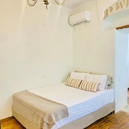 Dinateli - Live Like A Local In Corfu * Kastellanoi (Agios Georgios (Corfu))