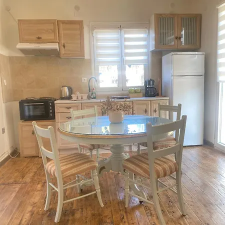 Dinateli House - Live Like A Local In Corfu Ferienhaus