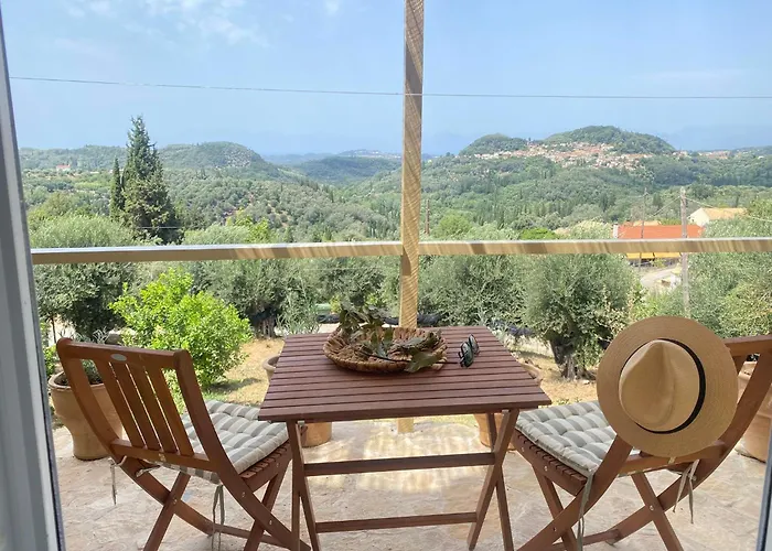 Dinateli - Live Like A Local In Corfu Kastellanoi (Agios Georgios (Corfu))