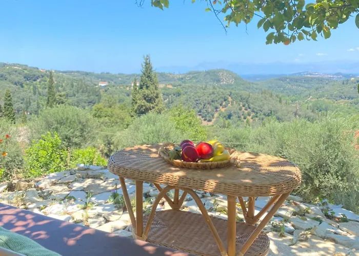 Dinateli - Live Like A Local In Corfu * Kastellanoi (Agios Georgios (Corfu))