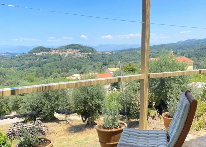 Dinateli - Live Like A Local In Corfu Kastellanoi (Agios Georgios (Corfu))