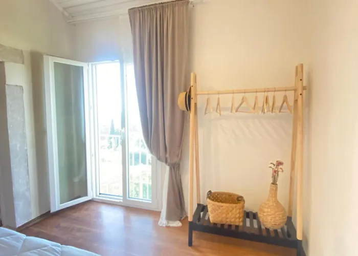 Dinateli - Live Like A Local In Corfu * Kastellanoi (Agios Georgios (Corfu))
